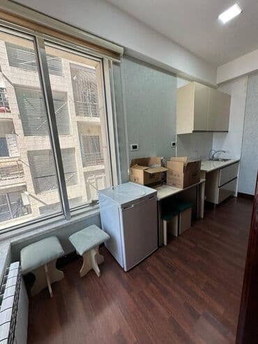 жилье у моря: Xətai metro stansiyasının yaxınlığında, 12 mərtəbəli Plazanın 11-ci — 10