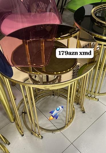kuxna stolları: Qızılı metal konstruksiyalı dekorativ masa seti - Material — 1
