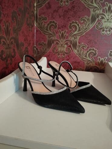 qadın bot: Qadın ayaqqabısı – zərif, açıq dabanlı slingback model - Rəng: qara - — 2