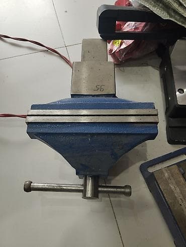 Metall üçün tezgah qısqacı (sərrac mengeni) 200mm - Korpus: ağır və