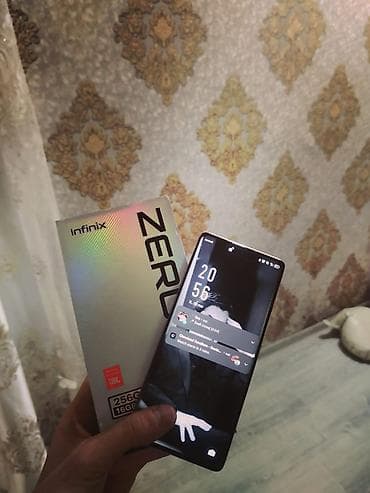 telefonlar 32 s: Infinix Zero 30, 256 GB, rəng - Yaşıl, Face ID — 1