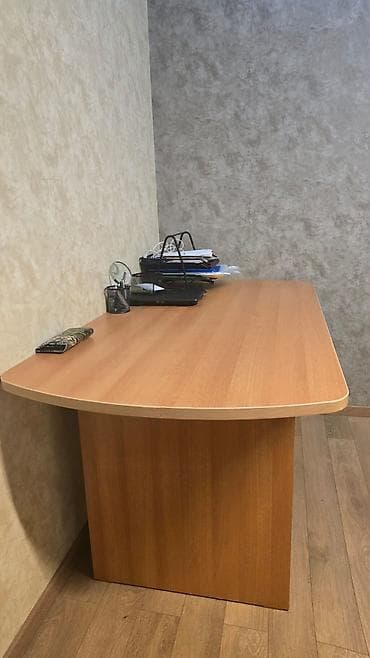 Ofis dolabları: İşçi üçün, Dördbucaq masa — 3