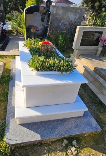 at və eşşəyin cutləşməsi: Qəbir daşı işi — 7