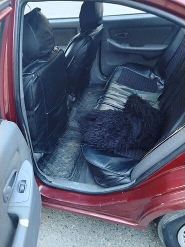 bmw f30 qiyməti: Hyundai Elantra sedan, qırmızı rəng. Arxa hissədə “Elantra” və “GLS” — 11