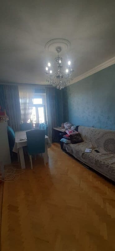 abseron gencler seherciyi evler: Bakı, Bakıxanov qəs., 3 otaqlı, Köhnə tikili, m. Neftçilər, 80 kv. m — 4