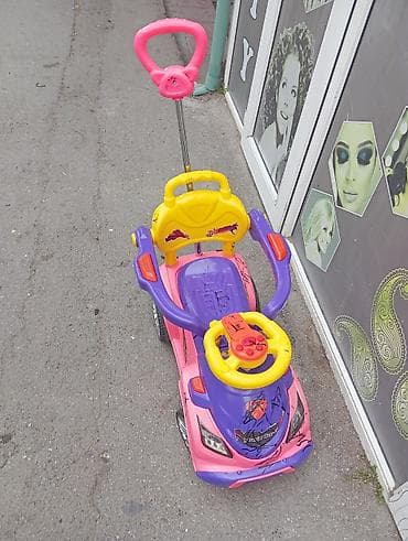 Uşaq üçün itələmə saplı minik maşını. Ehmedlide. - Rəng — 2