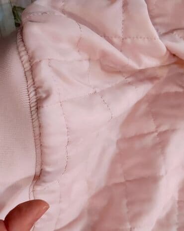 дождевик купить в баку: Kurtka nezik iki üzlü 15 AZN
6,7 yaş üçun 
HM den alınıb baha — 6