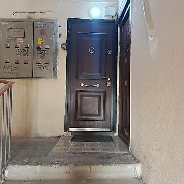 sumqayit ev kiraye: Mənzildə 2 otaq planı: geniş dəhlizdən qonaq otağına və ayrıca mətbəxə — 9