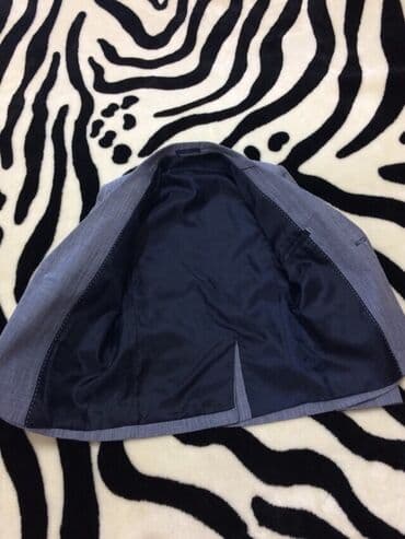 usaq pencekleri: Oglan uwagina tek pencek 10azn satilir 6 yawdi geyinilmeyib (65azn — 4