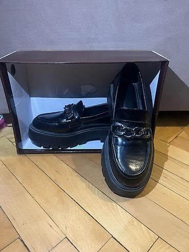 Ölçü: 37, rəng - Qara, İşlənmiş