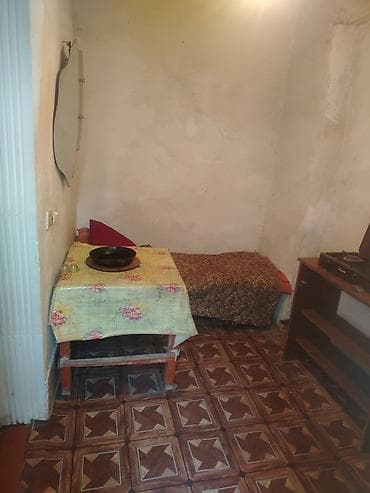 sabuncu bazari: Kirayə üçün sadə, mebellə təchiz olunmuş otaq Təsvir: - 1 otaq: 1 — 8