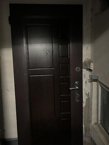 Dəmir giriş qapısı - Material: qalın metal konstruksiya, polad qutu lalafo.az -da Dəmir giriş qapısı - Material: qalın metal konstruksiya, polad qutu