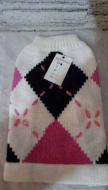 pişik geyimi: Heyvan geyimi – toxunma sviter - Material: 100% akril (etiketdə — 1