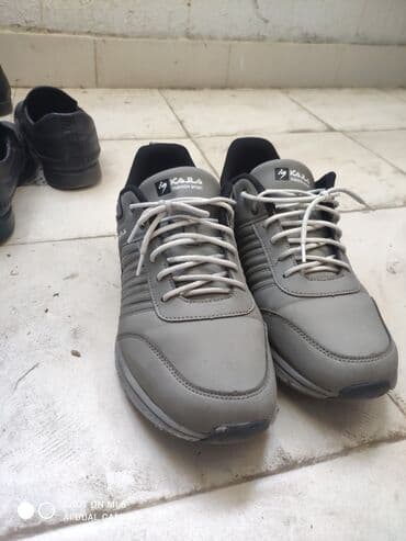 kişi koftaları: Cemi 3 defe geyinilib istifade olunmadigi ucun satilir 120 manata — 2