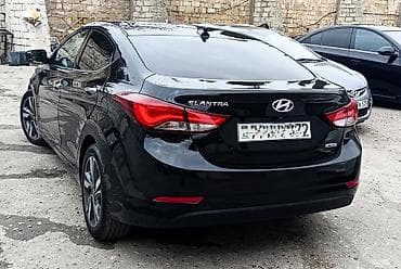 kia rio diffuser: Hyundai Elantra sedan – qara rəng, aerodinamik kuzov xəttləri və LED — 5