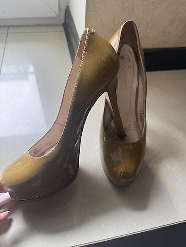 qizili: Orginal Nursace 38razmer 30azn (450 azn alinib) — 1