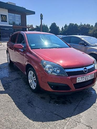 Opel Astra: 1.3 l | 2006 il 421000 km Hetçbek lalafo.az -da Opel Astra: 1.3 l | 2006 il 421000 km Hetçbek
