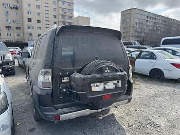 mitsubishi 2002 montero: Mitsubishi Pajero: 3 l | 2006 il Ofrouder/SUV — 3