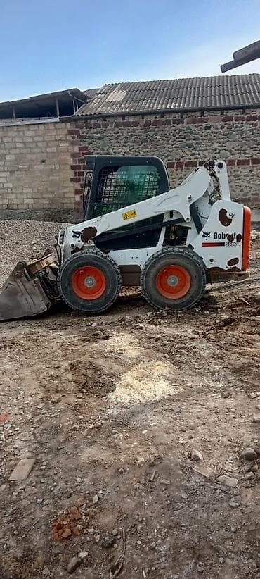 t 16 traktor: Bobcat S590 .servis texnikasi.veziyeti super.xerci yoxdu qaycili — 3