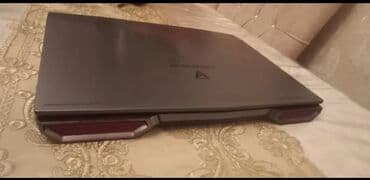 notbuk islenmis: Intel Core i7, 16 GB, 15.6 " — 3