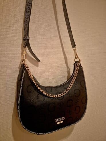seleme pul verilir 2021: Çiyin çantası, Guess — 1