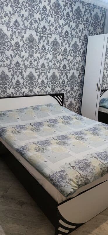 100 kv. m, 3 otaqlı, Kombi, Qaz, İşıq