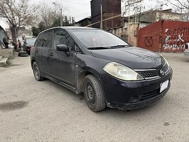 range rover satilir: Nissan Tiida: 1.6 l | 2007 il Hetçbek — 1