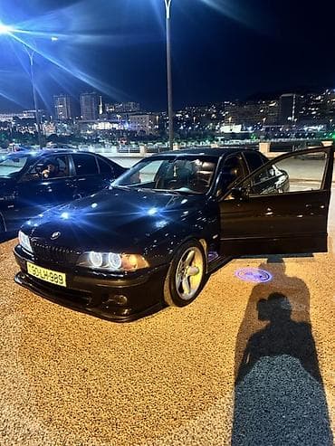 bmw f 10: BMW 5 series: 2.5 l | 2001 il Sedan — 5