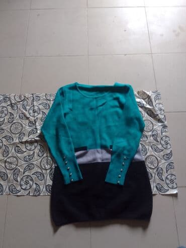 qadın cemperləri: Sviterlər don və ətək — 7