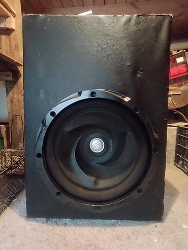 Avtomobil üçün subwoofer - Quraşdırmaya hazır, qapalı tip korpusda — 2