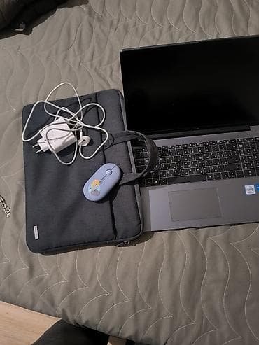2 aydı alınıb,heç işlədilməyib, mouse və çanta üzərində qiyməti real — 1
