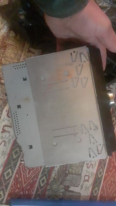 flashcard qiymetleri: Orijinal KENWOOD maqnitofonu. Əla vəziyyətdədir. SD AUX, Flash — 4