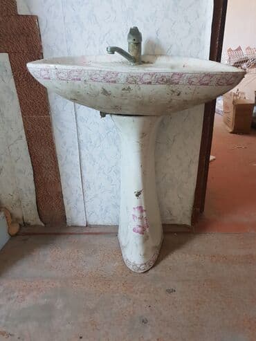 hamam üçün tülpan: Б/у Умывальник, Керамика, Без гарантии, Самовывоз — 1