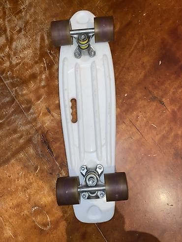 skateboard satışı: Plastik kruizer skeytbord – Shark dizaynı - Gövdə: yüngül və möhkəm — 2