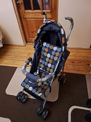 Klassik gəzinti arabası