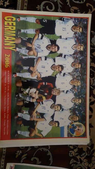 ustunde gerb olan qepik: Almaniya futbol şəkilləri — 17