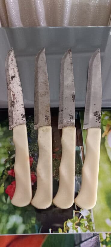 ножи в баку: İki ədəd universal mətbəx bıçağı. Hər biri 15 və 12 manat.Bıçaqlar — 2