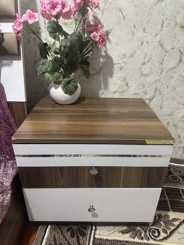 Другие товары для дома: Б/у, Распашной, 2 двери Угловой шкаф, Гардеробный шкаф, Германия — 1