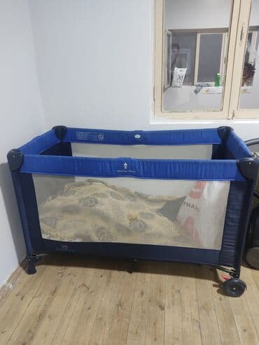 Manejlər: Uşaq üçün portativ yataq/manje - Rəng: göy - Mesh yan divarlar – — 1
