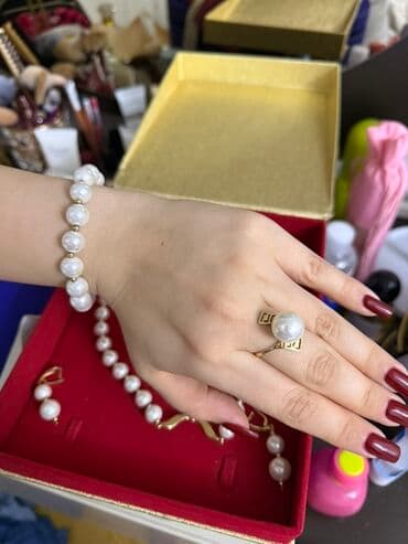 merkezi univermaq qizil: Dəstə daxildir: Üzük, 585 Əyar, 6 g — 7