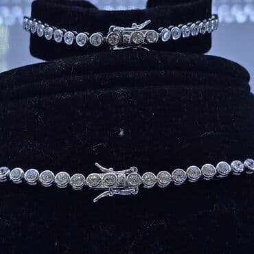 zümrüd qaşlı üzüklər: Dəstə daxildir: Üzük, Gümüş, 925 Əyar — 4