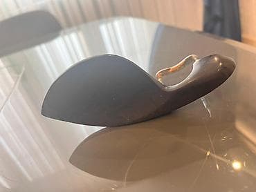 Violino üçün çənəaltı (chinrest) - Material: Qara sərt ağac, metal — 3