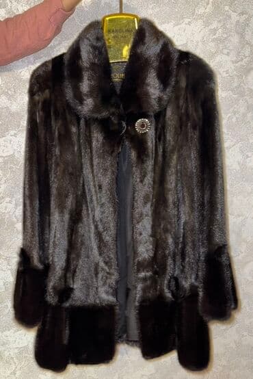 Hicab: Brend: Karolina Qadın üçün tünd qəhvəyi/şokolad rəngində xəz palto. - — 1