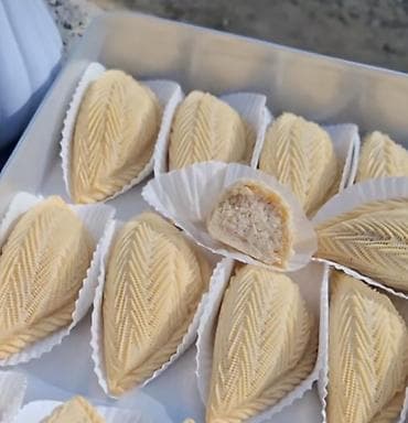 dadlica kolbasa: Ev şəraitində hazırlanan şirniyyat və yeməklər: - Medovik tortu — 10