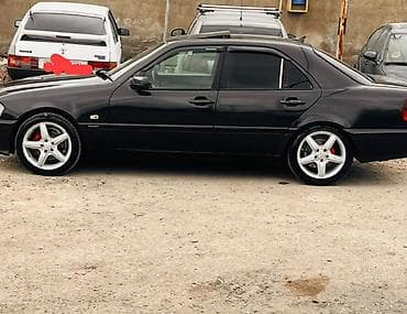 hyundai r17 disk: 4 disk satilir, AMG diskler 17 lik nagd satis qiymeti 750 m real — 2