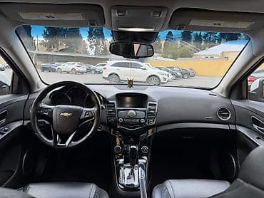 maşın nol altı: Chevrolet Cruze: 1.4 l | 2015 il 198000 km Sedan — 10