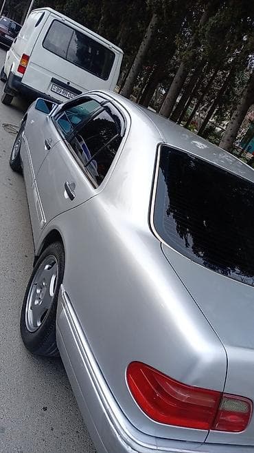 disk teker r18: Mercedes-Benz E-Class (W210) sedan - Kuzov: gümüşü rəng, 4 qapı, tam — 2