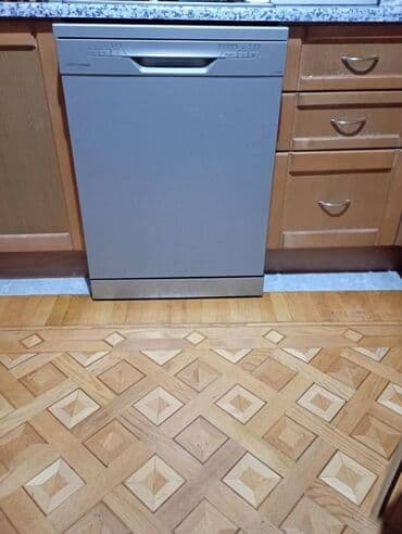 musviq qesebesinde evlerin qiymeti: Xalqlar metrosuna yaxin Bexruz nuriev kucesində 9 mertebeli binanın — 2