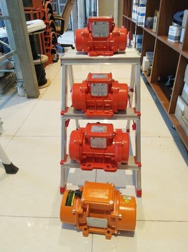 Sənaye tipli vibrasiya motorları Məhsul təsviri: - Fotoşəkillərdə