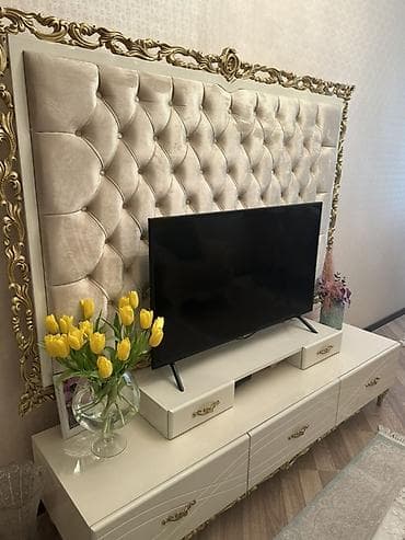 tv atdigi: Klassik üslubda qonaq otağı mebel dəsti Tərkibi: - 3+1+1 oturma — 3